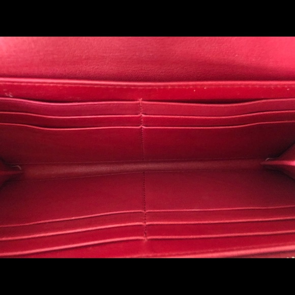 ❌❌SOLD❌❌ YSL “Y” Line Bifold Flap Leather Long Red Wallet - Picture 8 of 11
